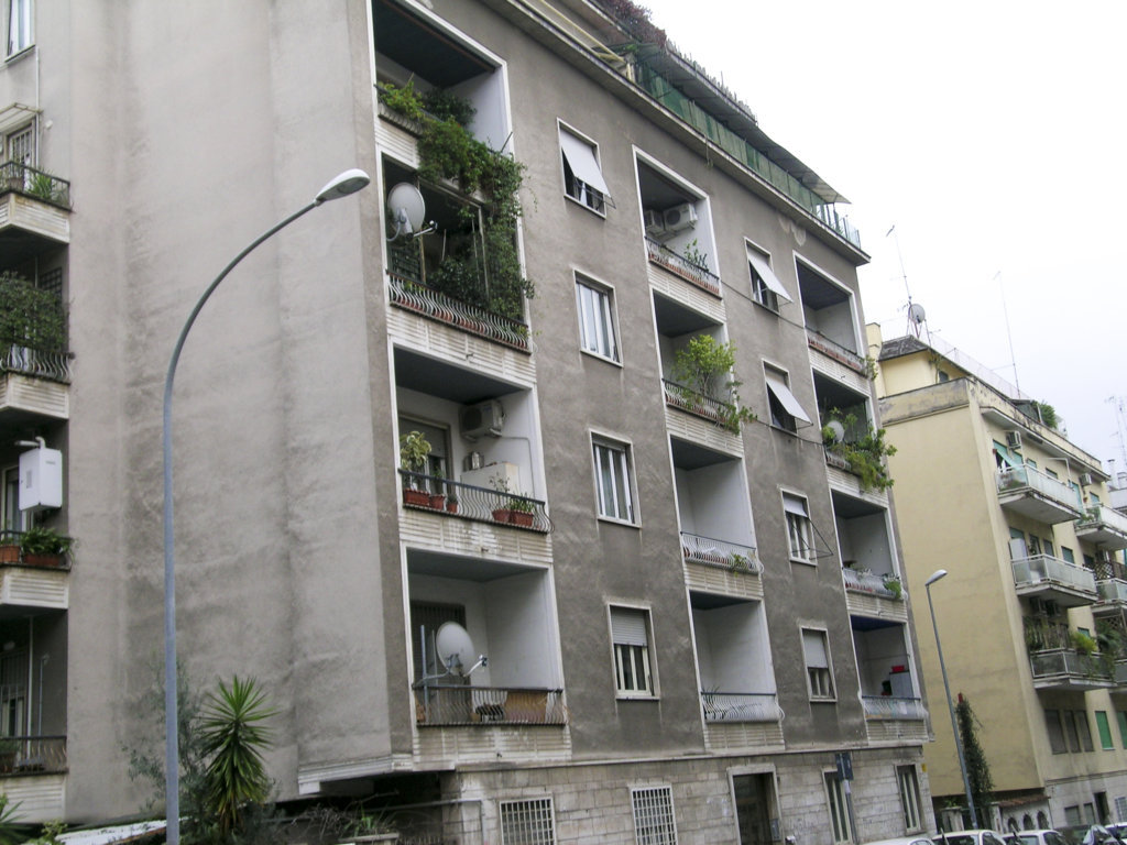 Balconi rientranti.JPG