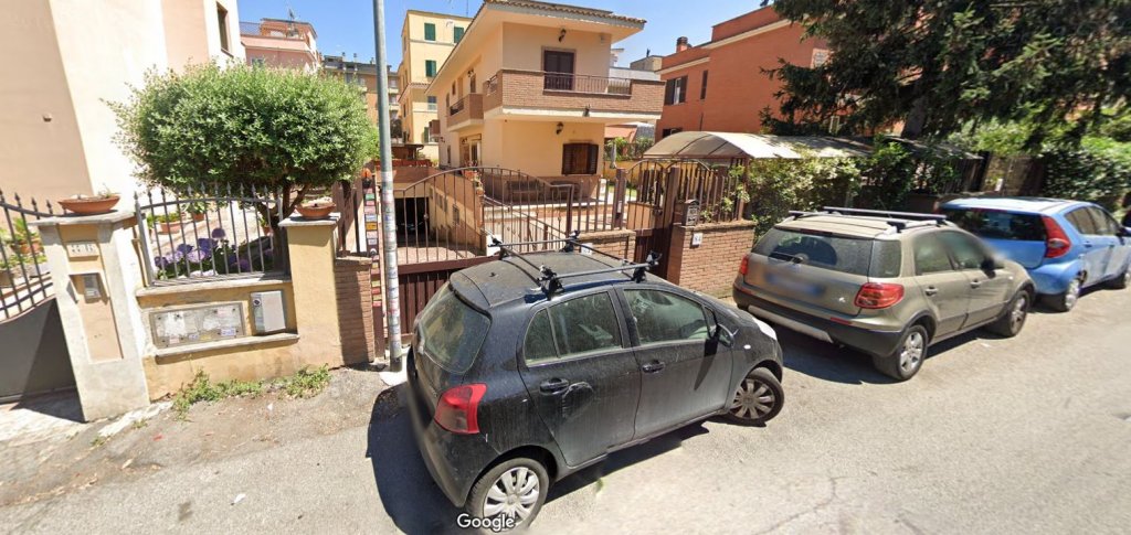 cartello di passo carrabile non omologato 3.JPG