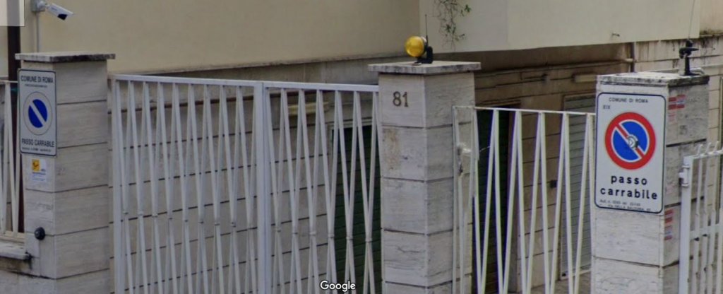 cartello di passo carrabile omologato.JPG