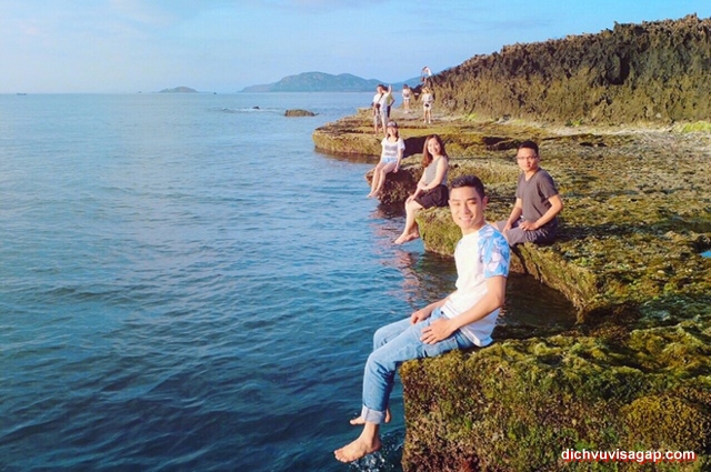 du-lich-kham-pha-dao-san-ho-binh-thuan-08.jpg